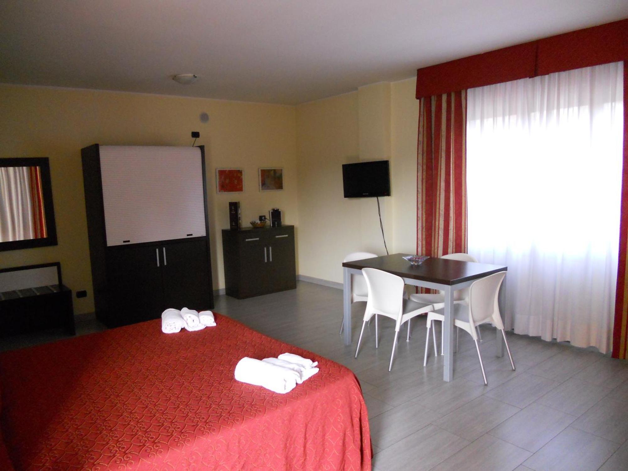 Residence San Prospero Garbagnate Milanese Bilik gambar