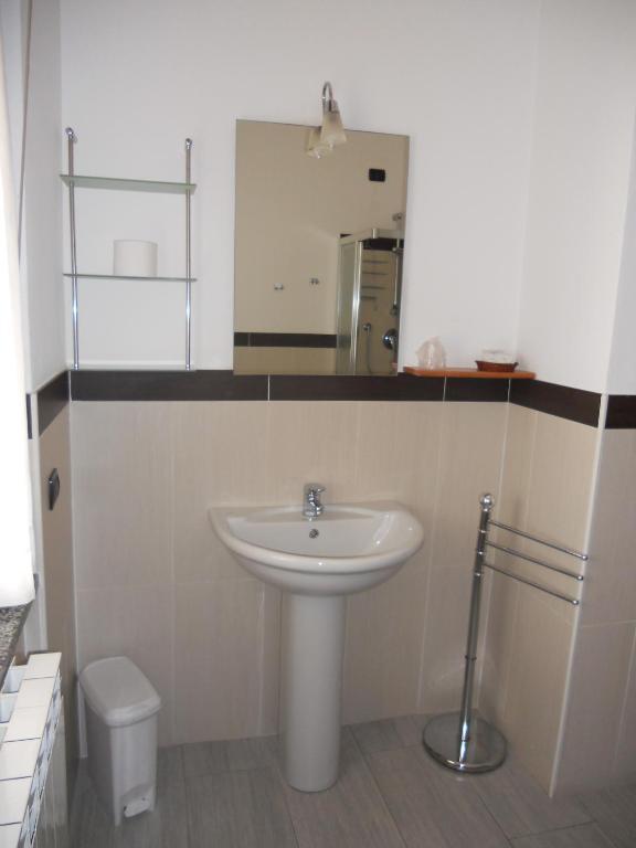Residence San Prospero Garbagnate Milanese Bilik gambar