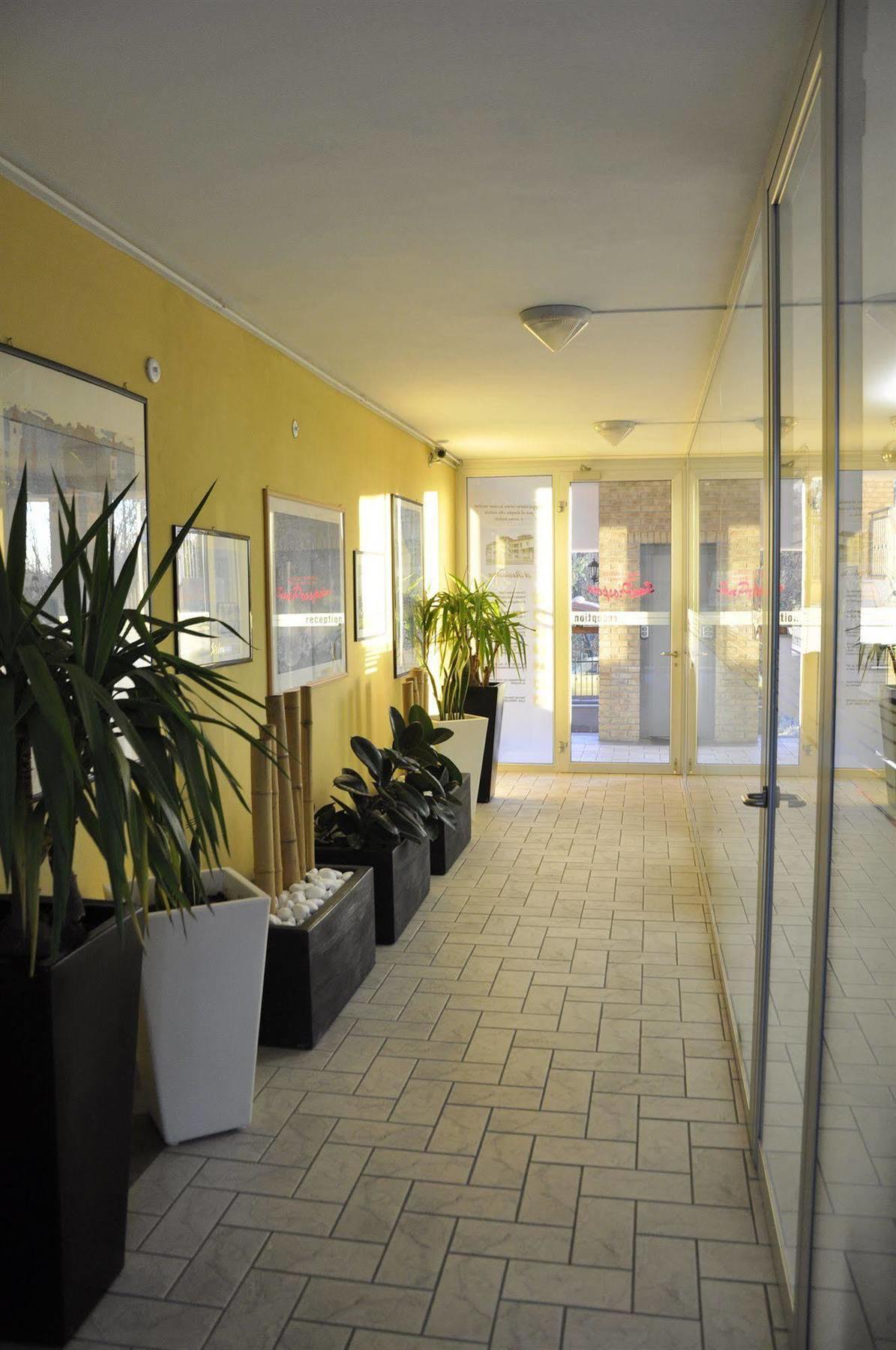 Residence San Prospero Garbagnate Milanese Luaran gambar